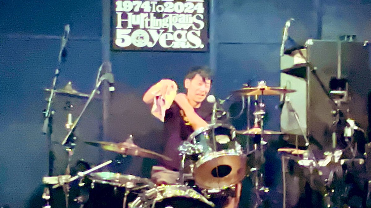 _CR22S_'s tweet image. オハ😊です❣️

DrainDust略して「D.D.」
おは尿‼️企画
#GoToHeaven vol.4
無事終了しました

関わって頂いた皆様
本当にありがとうございました🙇‍♀️✨

熱くて❤️ココロ温まる癒し空間になりました⁉️笑🥰

トモヤ🥁無事デビューできました🎶
おめでとう🎊㊗️ブラックバンド入社式w