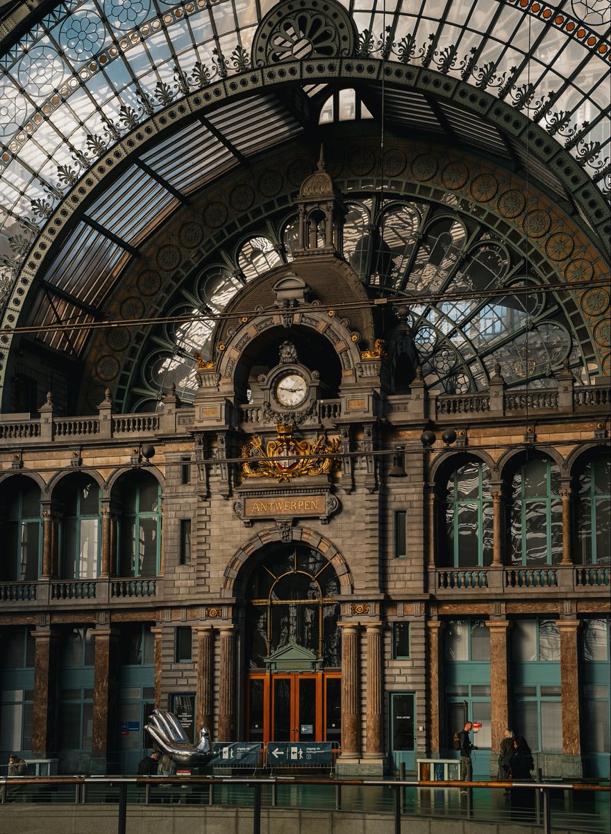 Observeculture_'s tweet photo. Nothing beats Europe 📸 https://t.co/NEmcJd70H1