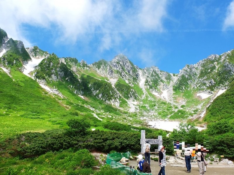 長野県ってすげぇ、と思った瞬間

最優秀賞
横断歩道での車の一時停止率、
全国1位！

金賞
スカイツリーより高い場所にあるところが多い

入賞
ご当地スーパー、ツルヤのPB商品が充実しすぎてる

日本の景色とは思えない千畳敷カール

中学二年の夏、学校登山と称して3000メートル級の山に登らされる