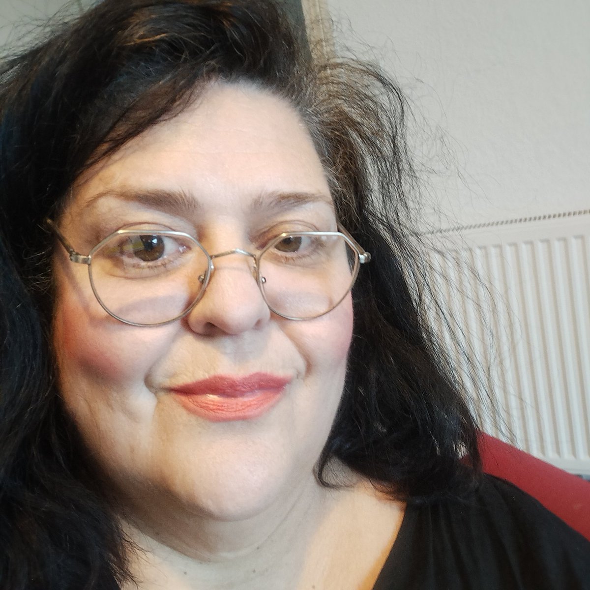 <a href="/karinkai777/">Karin van der Laag</a> the angle makes my eyes look super weird but I love the lippie!
