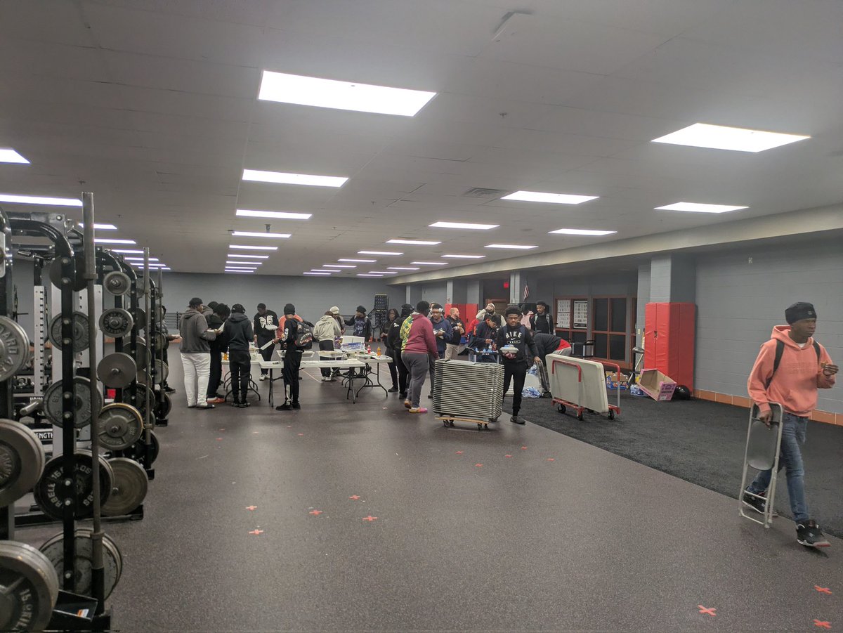 In the room where it happens 💪💪💪 <a href="/FBraidernation/">RaiderNationFB</a> watching playoff pairing... It's a great day to be a RAIDER ☠️☠️☠️