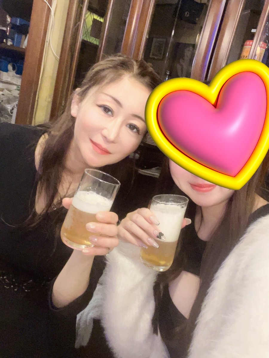 赤羽パブクイーン🎉社長兼ママ 桜木つばさ (@byutifururaifu) on Twitter photo #赤羽 #パブ
昨日も来て頂きありがとうございました🥰
久々にガ-ルズバ-。
ほのぼの。 #赤羽 #パブ
昨日も来て頂きありがとうございました🥰
久々にガ-ルズバ-。
ほのぼの。