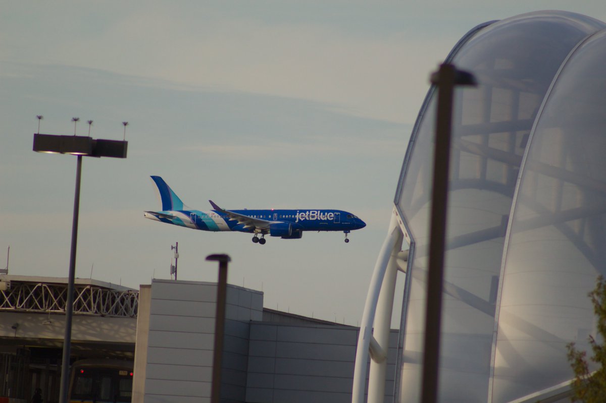 dashydoggo's tweet image. ✈️Went plane spotting at KATL today :3 I have so many photos, so it was hard to pick just 4 for this post. I'll post more later. (I posted 4 different photos on my🦋x3)
📸Camera: EOS Rebel T100
🔎Lens: Canon EF 75-300mm f/4-5.6