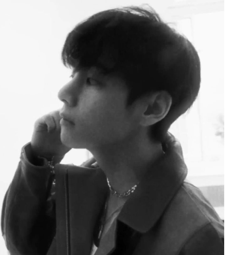 *✧ (@taeteluv_) on Twitter photo 