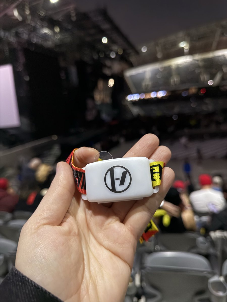 Jessica (@manic_jess) on Twitter photo 