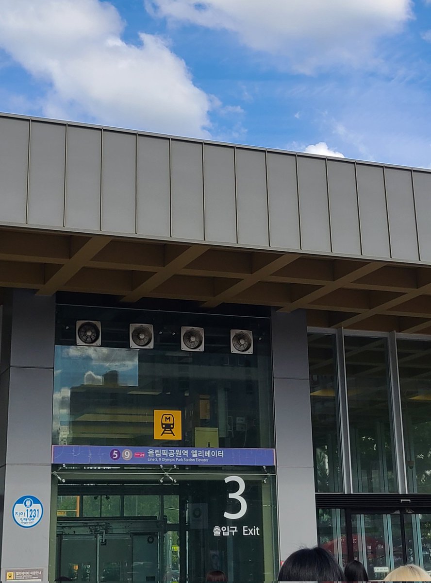 deepblue__hs's tweet image. 오늘은 1시까지 진행합니다𓂃ෆ˚