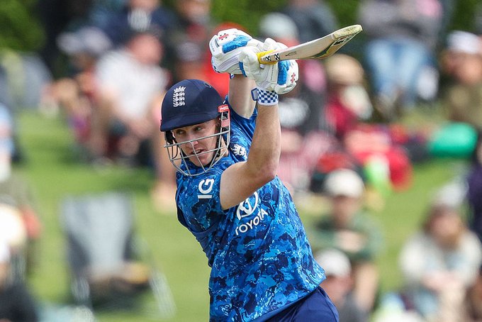 Fifty up for captain Brook & ENG go past 120 now