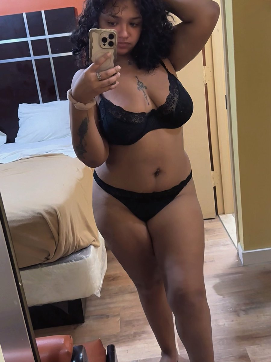 CandyMagick_'s tweet photo. Editing this fire content coming soon 🥵🥵 
It’s not solo either 🫣😏 https://t.co/jIf0811P4J