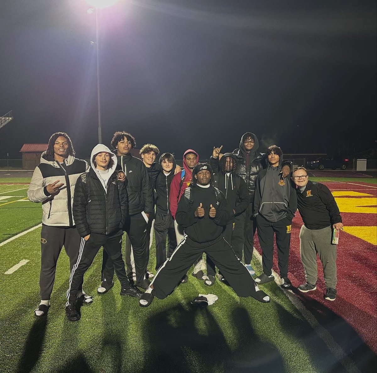 CoachDougPryor's tweet photo. Hats off to our Seniors on winning our last game!  They battled through a lot this season but stuck together and put on a great show tonight!  I'll miss them a lot but I know they'll go on to have a lot of success in life!  Go Warriors!! 👊🏾🏈 https://t.co/lLudskHLus