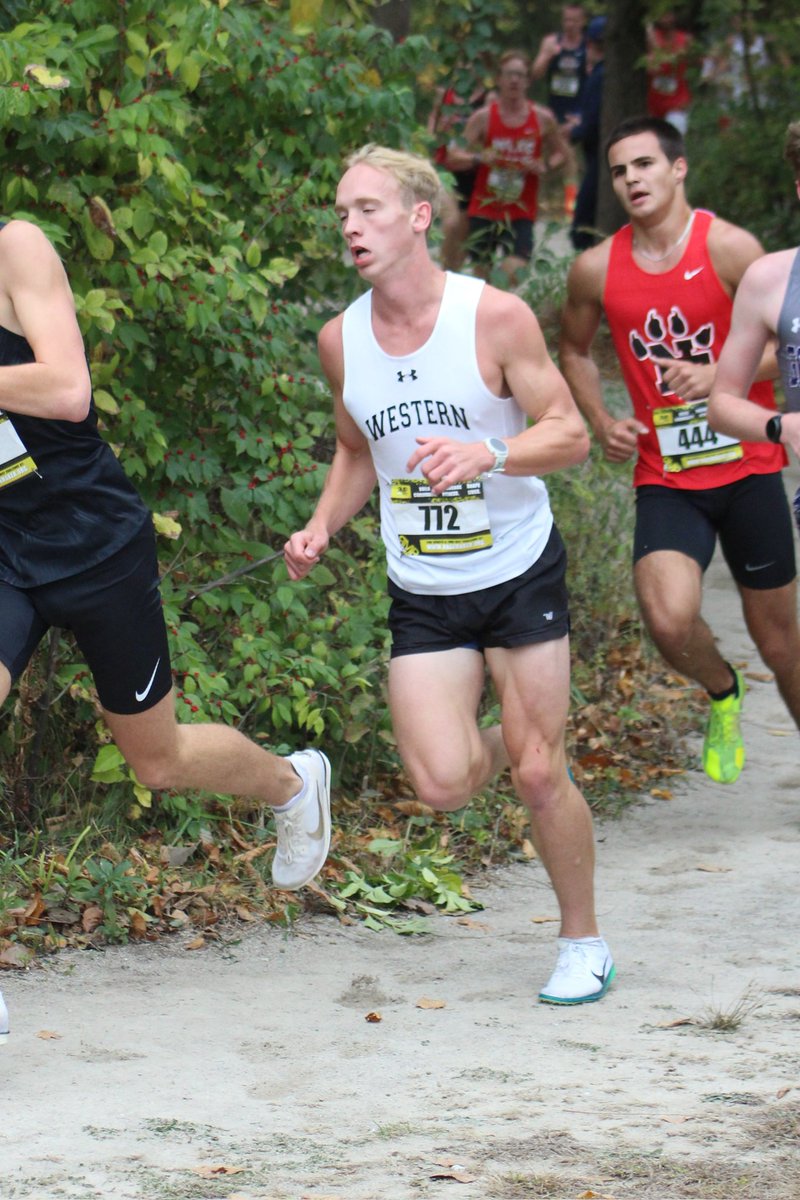 WesternTrackXC's tweet photo. Fast course, perfect weather &amp; great competition - recipe for fast times at Regional. 

Camden Raab leads the way with a runner-up finish in a new school record 15:13.8.

Miles Rudy not far behind in 5th place in 15:23.1. #3 on the all-time list.

Team placed 7th. https://t.co/LxV3YEQ2N5