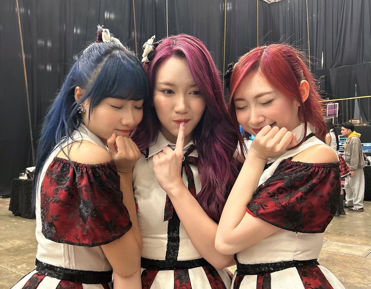 Blueberry 🫐 Grape 🍇 Strawberry 🍓✨
<a href="/A_MutheJKT48/">Mutiara Azzahra</a> <a href="/L_MarshaJKT48/">Marsha Lenathea</a> <a href="/C_JessiJKT48/">Jessica Chandra</a>