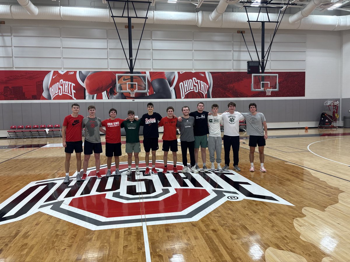 OSUManagers's tweet image. First Manager Game of the year complete ahead of our exhibition tomorrow! Appreciate @OhioUManagers playing tonight!