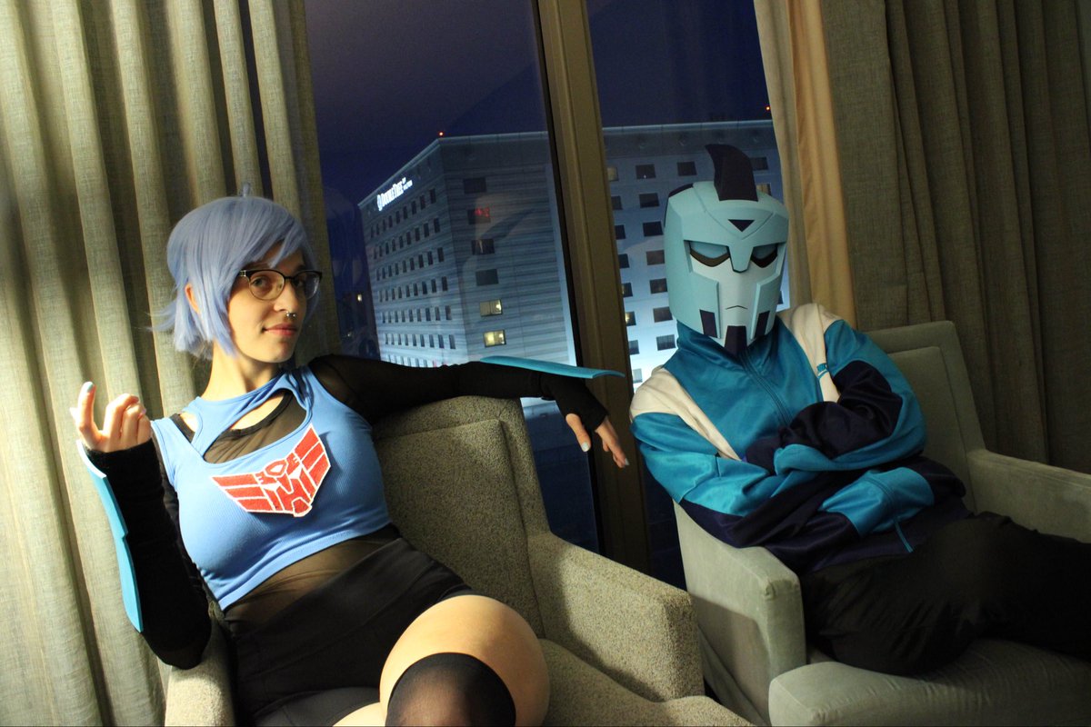 dibl_metta's tweet image. Me n @blurrsconjunx at #tfcon 
If you have any pics of us from the con send em to us!