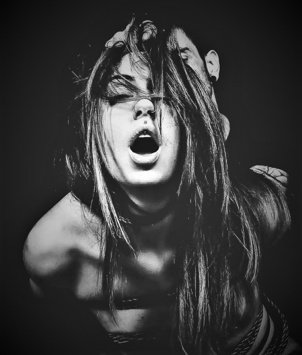 Hombre Epilogado tweet media