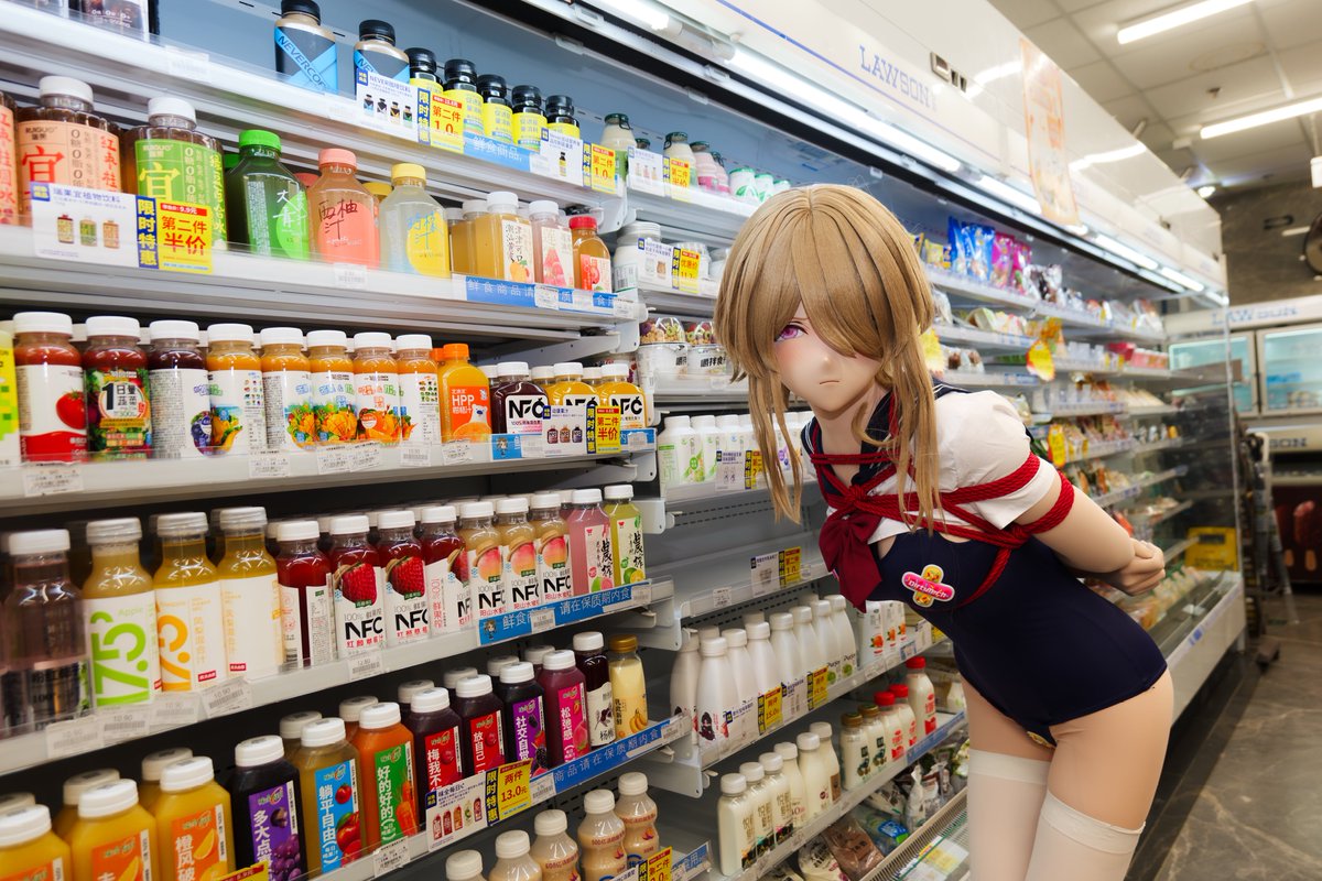 宠物禁止入内？就进！
🎭： <a href="/AYyy_0123/">芝芝流心蛋黄酱☁️</a> 
🪢📸： <a href="/MoAccelerator/">Ac</a> 
#kigurumi #捆绑 #bondage #露出