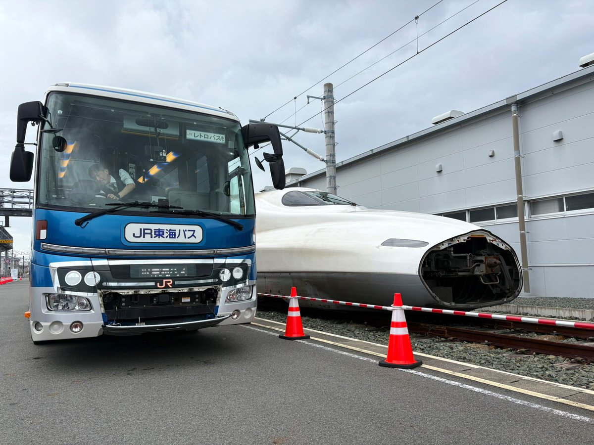 本日も、#レトロバス は #JR東海 の #浜松工場 にお邪魔しておりバス