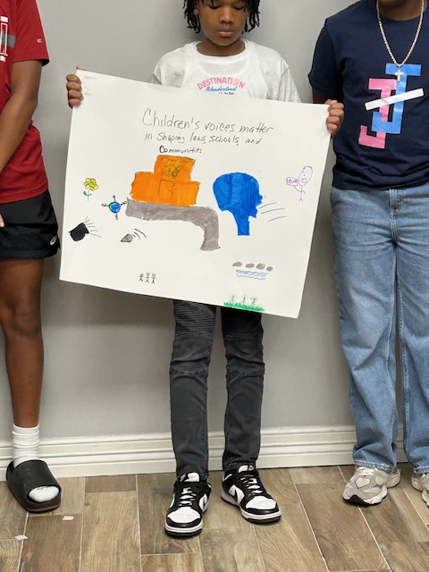ChildDefender's tweet photo. #CDFTexas’ Cecilia Joseph taught middle schoolers from Montgomery County’s Jack and Jill chapter how a bill becomes law. Students also took part in the National Observance of Children’s Sabbaths! https://t.co/a7KeCyRvg7