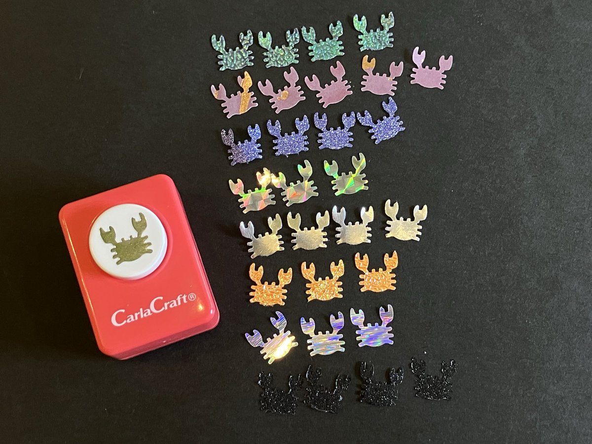 ataro_misuta's tweet image. カニのクラフトパンチ🤛🦀✌️
早速買った！
いろんな折り紙でカニを生成………
…………
………………………
…………………………………
………………………………………
…………………やば、時間溶ける…………

B面もかわいい🦀🦀🦀🦀

#蟹グッズクラブ