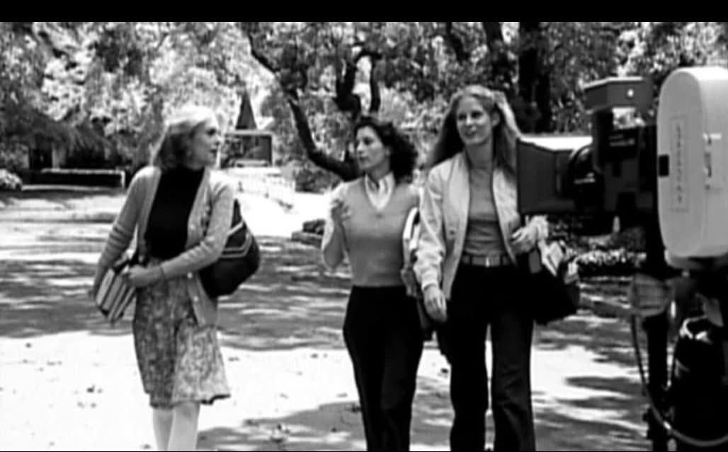 WGATMEANRADIO's tweet image. 🎬 October 25, 1978..🎃 #Halloween 👻  #GENXRULES ™️ #Horrorclassics 🔪