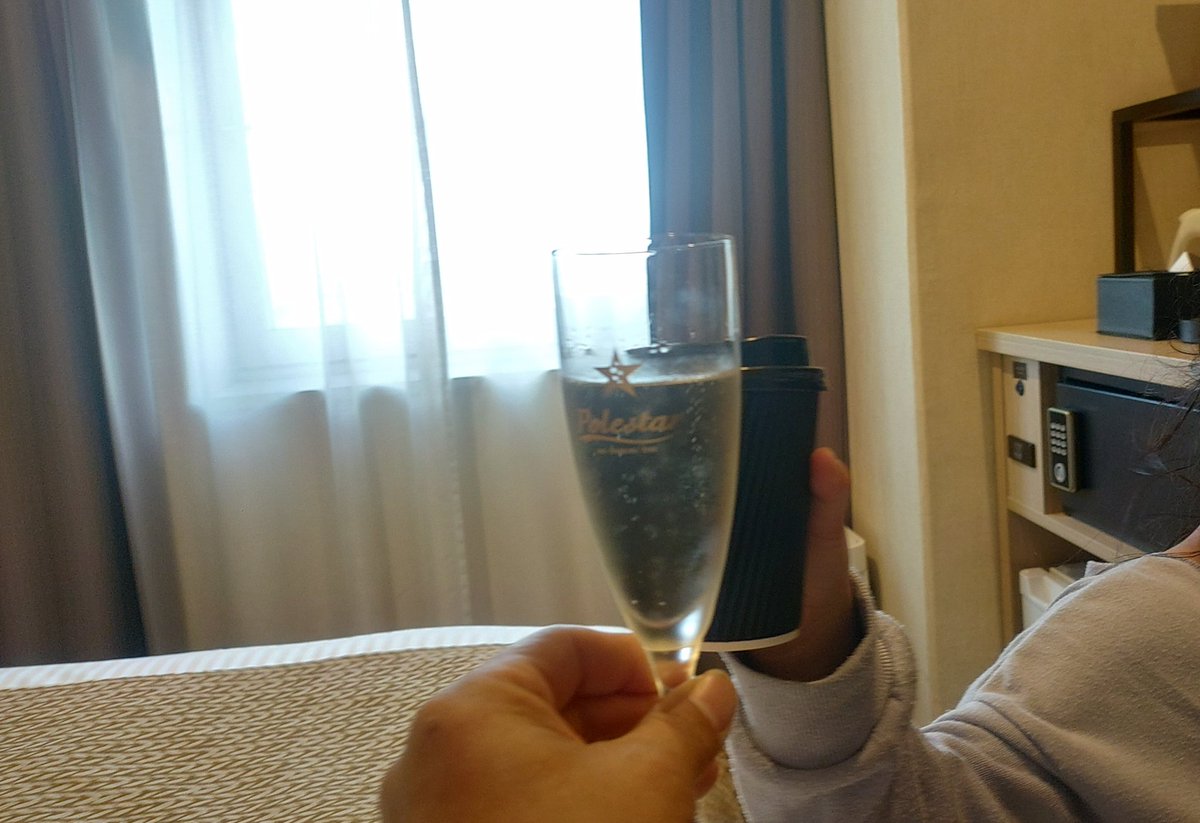 Tech21R's tweet image. 大分市内の宿に到着！
そして、ウェルカムドリンクでカンパーイ😊
