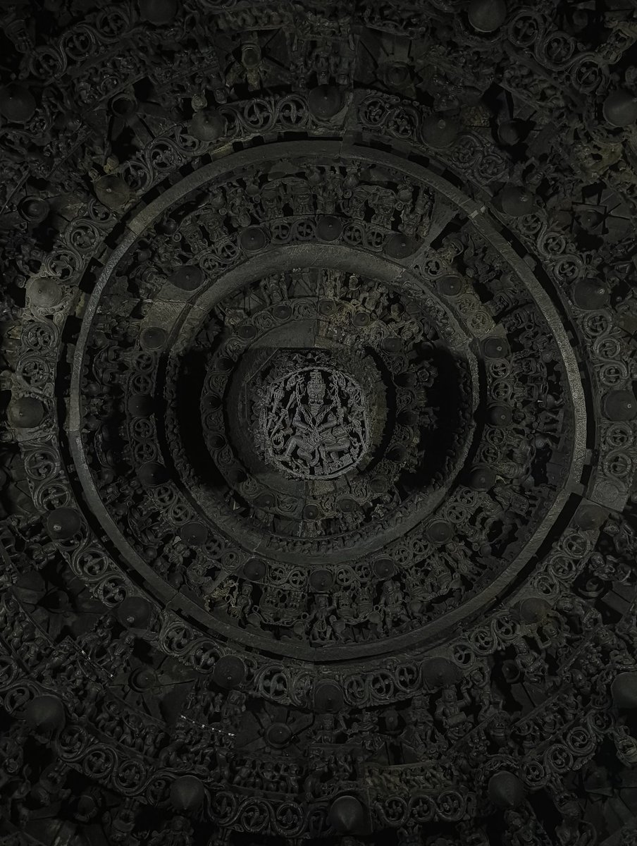 cricaddict2004's tweet image. Sit down bro. You don't even come close.
Built in 12th century 
📍Chennakeshava Temple,Belur, Karnataka.