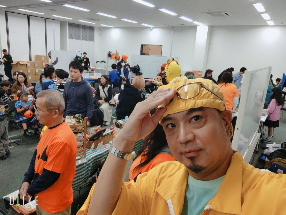 BooBooBoo0711's tweet image. 三郷ハロウィンフェス2025
急遽 室内開催となりましたがたくさんのみなさんにお越しいただき笑顔溢れるハロウィンになりました!
こどもたちの仮装かかわいすぎた!✨
仮装大会も抽選会も最高な時間!
急遽場所変更で大変だったスタッフのみなさん 寝てないのに笑顔✨
ありがとうございました❗️
