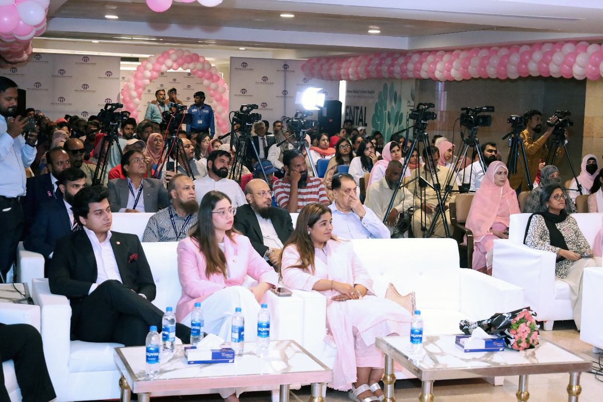 KamalMQM's tweet photo. جناب عارف حبیب کی دعوت پر میمن میڈیکل انسٹیٹیوٹ اسپتال کے زیرِ اہتمام تقریب میں وفاقی وزیرِ صحت سید مصطفیٰ کمال نے بطورِ مہمانِ خصوصی شرکت -
#MustafaKamal
#HealthMinister
#PublicHealth
#HealthcareInitiatives
#MedicalEvent
#CommunityWellbeing
#Pakistan
@WHO @UNICEF @Gavi @GatesFoundation
