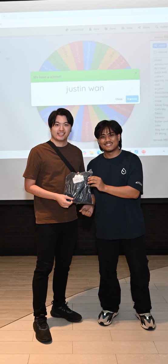 Big W at the first-ever <a href="/SuiNetwork/">Sui</a> <a href="/SuiCommunity_MY/">Sui Malaysia 🇲🇾</a> Malaysia event 🇲🇾🔥
Got picked for their limited edition tee 👕🌊
#SUI #SuiMalaysia