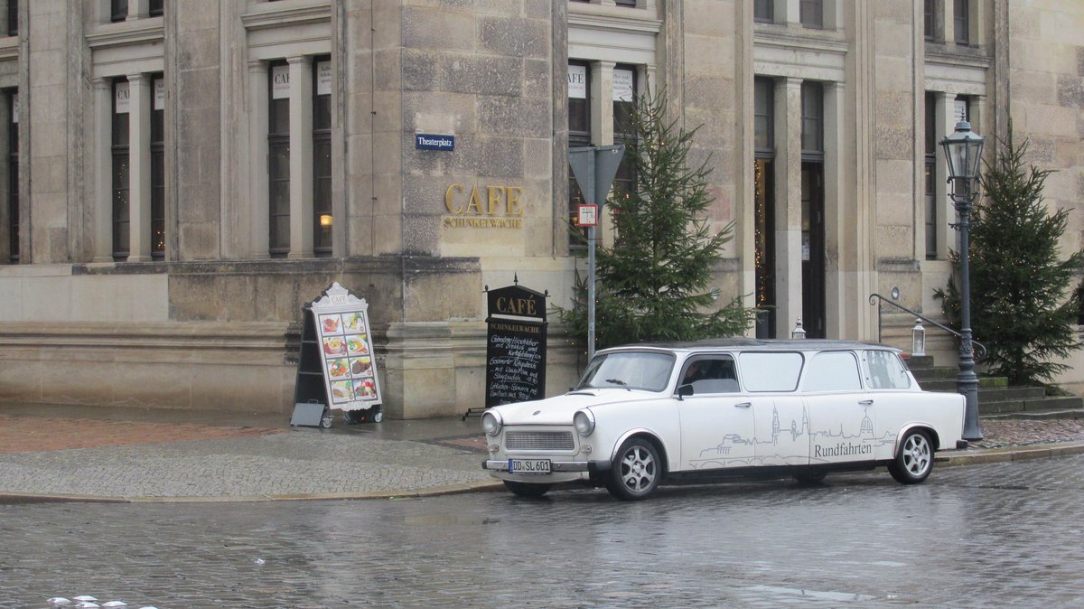 iangutheart's tweet image. #AIであってほしかった乗り物シリーズ
ストレッチトラバント
#trabant #ostslgie