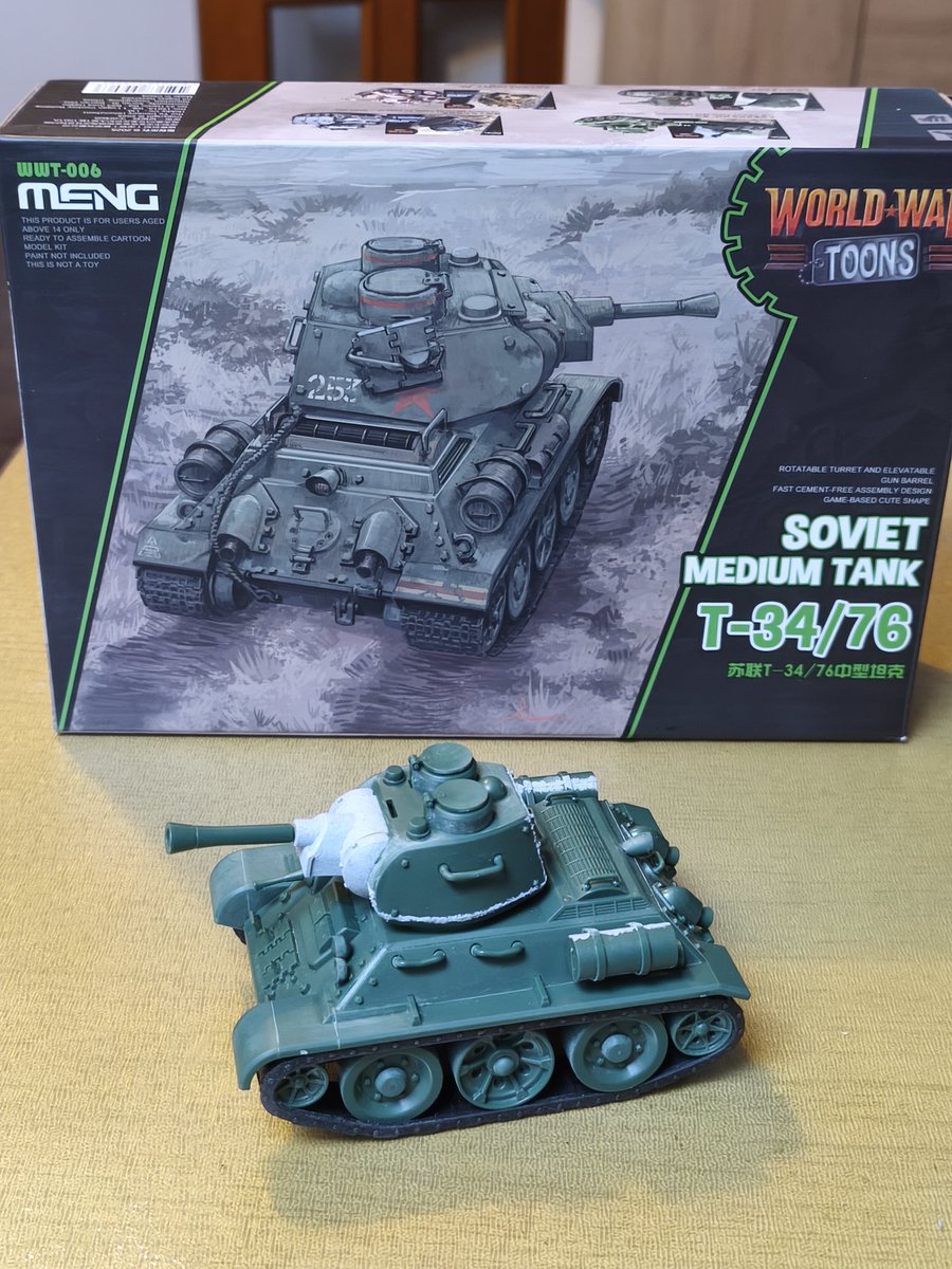 hashimomo2023's tweet image. #MENGMODEL #T34 #プラモデルライフ 
ベランダ塗装派なので雨の日は進行が止まってしまう。気持ちを切り替えて先日購入したマメ戦車を組み立て。組み立ては楽チンだが、もう少し細かいディテールが多い方が好みかな。ちょっとさみしいので鋳造風溶きパテを追加。組み立て途中が一番可愛かもしれない。