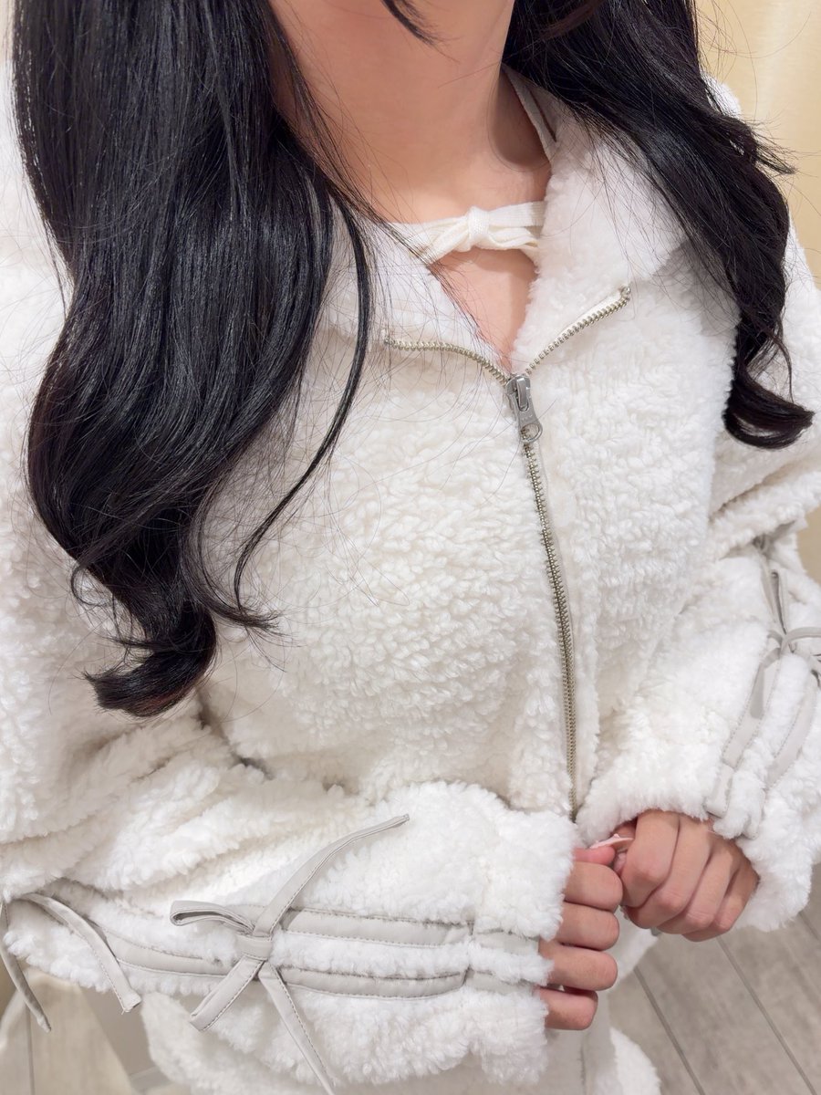 天王寺店 𝐜𝐨𝐦𝐢𝐧𝐠 𝐬𝐨𝐨𝐧…♡ #リボンボアコート color⇒OW/PBE