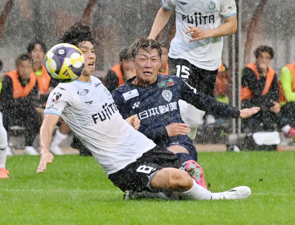 アビスパ福岡が勝利でJ1残留！

終了間際にPK決めホーム2連勝＆17位以上確定
湘南は無念のJ2降格

#avispa
▼記事はこちからから▼
nishispo.nishinippon.co.jp/article/956461