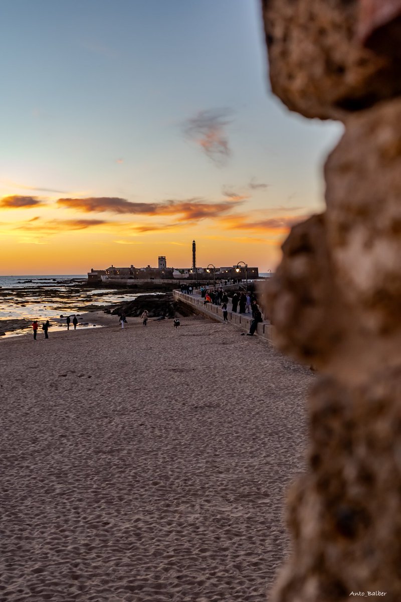 antocoleta67's tweet image. Así es Cádiz desde mi objetivo. 📸📸📸🌅🌅🌅
