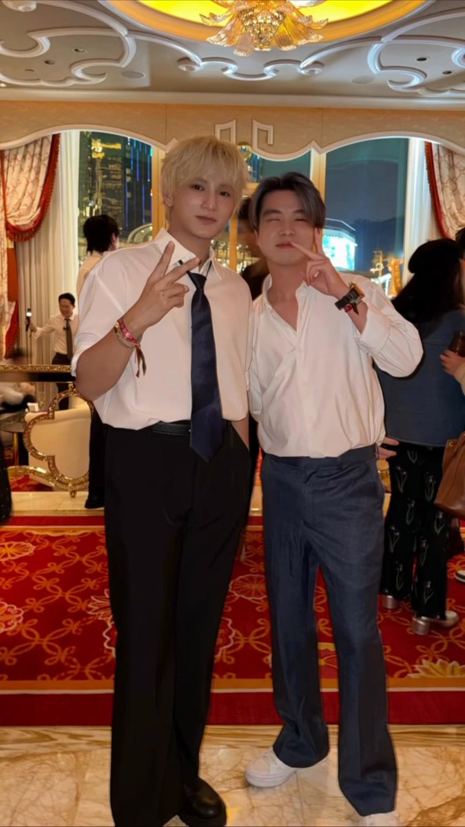 chertari's tweet image. Ketemu sesama Indo wajib foto ya Kak Zay 😁
#XODIAC #ZAYYAN  #creatorweek