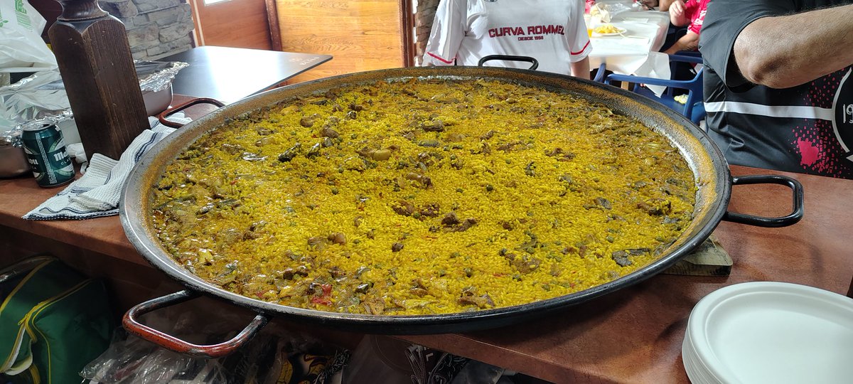 Hermanamiento con la <a href="/leyendas_cf/">Peña Las Leyendas del Córdoba CF</a>  en una previa de colorido y buen ambiente. El fútbol es más que 90 minutos en el campo. Nos vemos en Córdoba!!