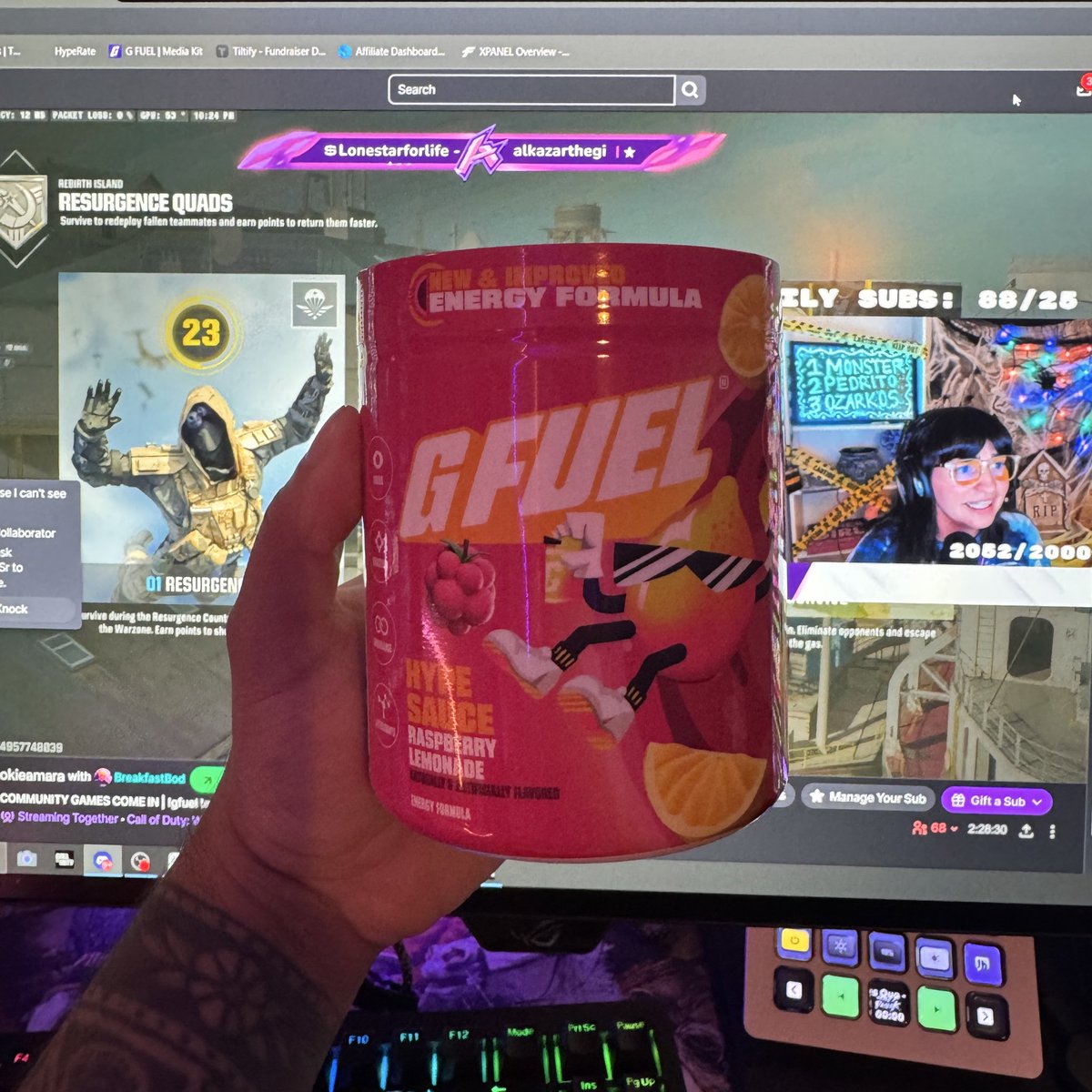 GIVEAWAY! 🔥

Giving away some Hype Sauce 2.0 on this lovely evening at 12 Midnight ET!

Thank you <a href="/GFuelEnergy/">G FUEL®</a> 💜