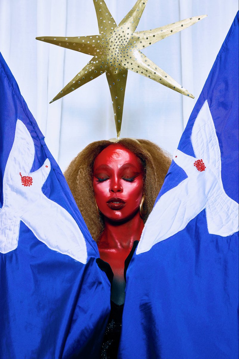 CARRANCA para o #HalloweendaPabllo 🖤❤️🤍💙

Foto: <a href="/gabrielrenne/">renné</a>