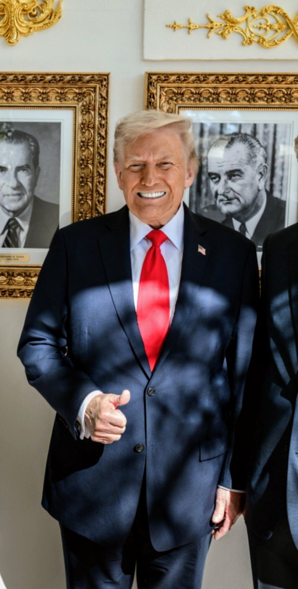Prof_leonelfer's tweet photo. DEIXE UM  ❤️ 👍 SE VOCÊ  CONFIA NO PRESIDENTE  TRUMP !! https://t.co/dwPI9nGoqg