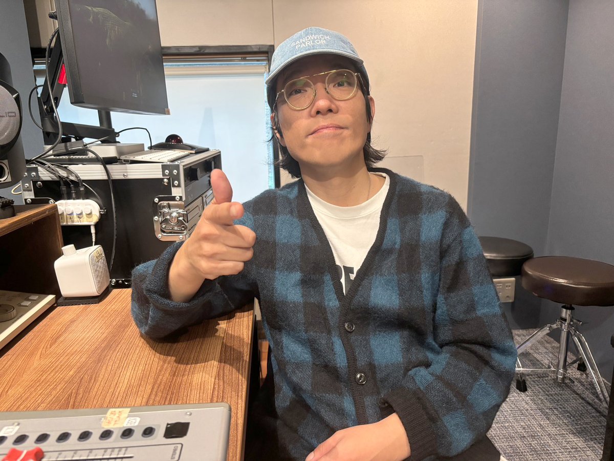 今夜10時は『レディオ デ チャカチー』📻

今夜のチャカチーは、先月末にツアー追加公演として開催された『TOUR 翔んで good to go!』を振り返り🌈
みなさんからいただいた感想メールもご紹介しながら、久々に演奏したあの曲についてなどなど、じっくりお話します♪
今夜もお楽しみに📻🎵

interfm