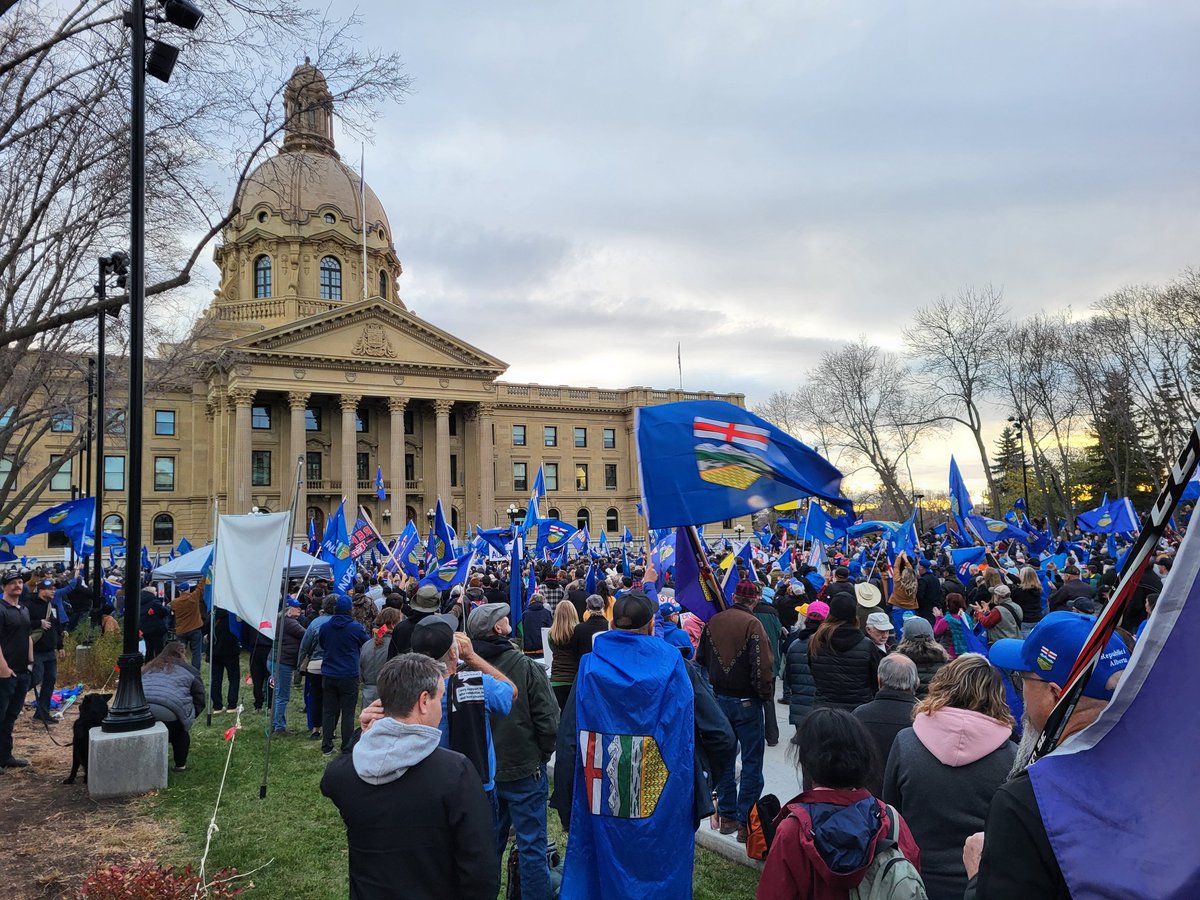 cody_willi65206's tweet photo. @TheRealKeean #IAmAlberta
#WeAreAlberta
#BertaBaby
#LetsGo
#AlbertaIndependence https://t.co/x9dACLVO7o