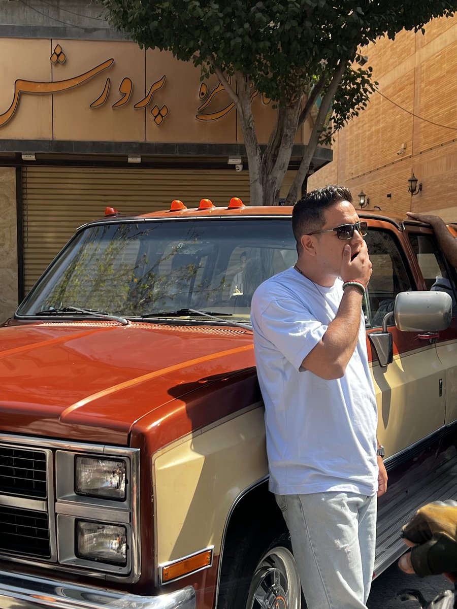 توی این هفته اگر #وزارت_علوم و #دانشگاه_شریف نتوانند کاری بکنند #مصطفی_محمدحسن  باید برگرده به #زندان_اوین .
و این یعنی یک دانشجوی دیگه از حق تحصیل محروم میشه.خطاب به افرادی که گفتند در دولت آقای پزشکیان هیچ دانشجویی #زندانی_سیاسی  نیست.