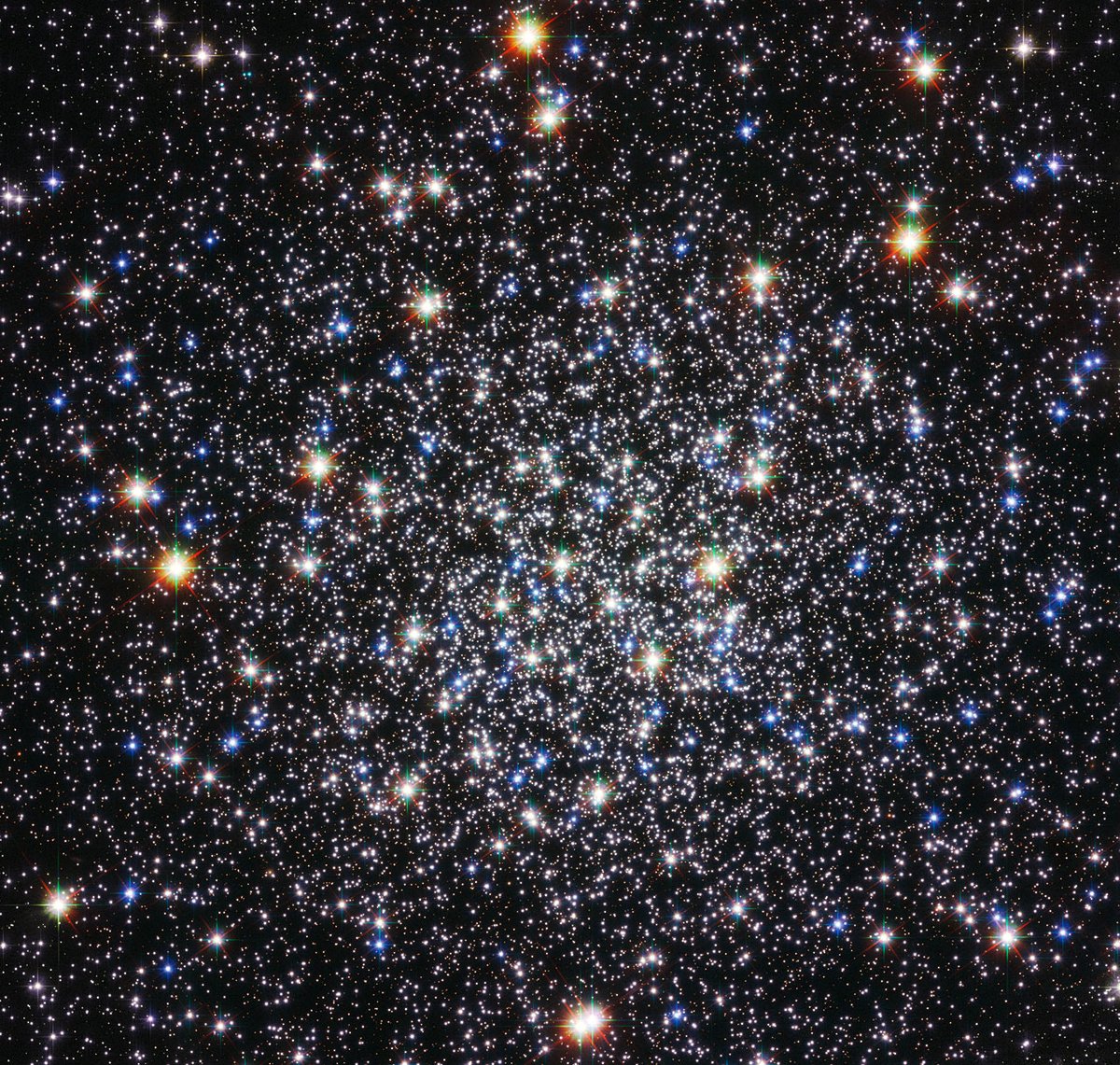 DailySpaceNude's tweet image. Day 1015 - Messier 12

📷Hubble
#Space #Astronomy #Hubble