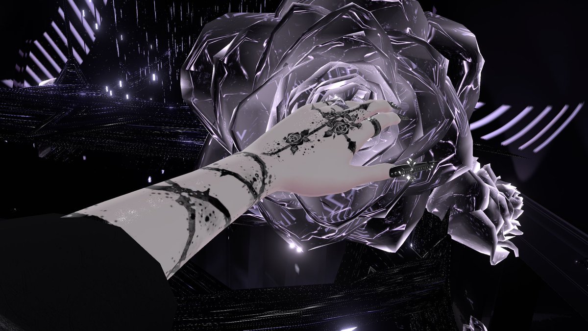 LvReflem's tweet image. れふ専用タトゥーかいてもらった！
デザインも質感も好きすぎる、、
#VRChat