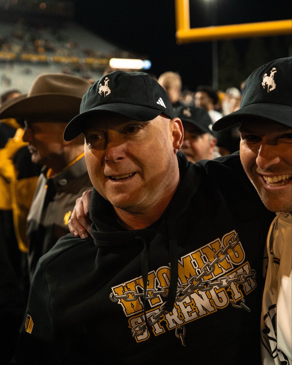 wyo_football's tweet photo. No better feeling. https://t.co/ybE89fNs6o