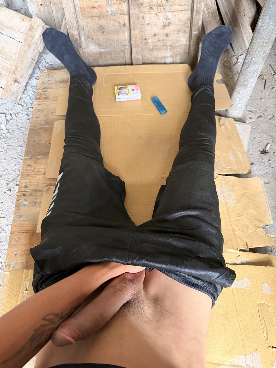 no_pic_no_chat's tweet photo. 好幾天沒色色
上班都快要hold不住了🥵 https://t.co/Dmg9F2bocA