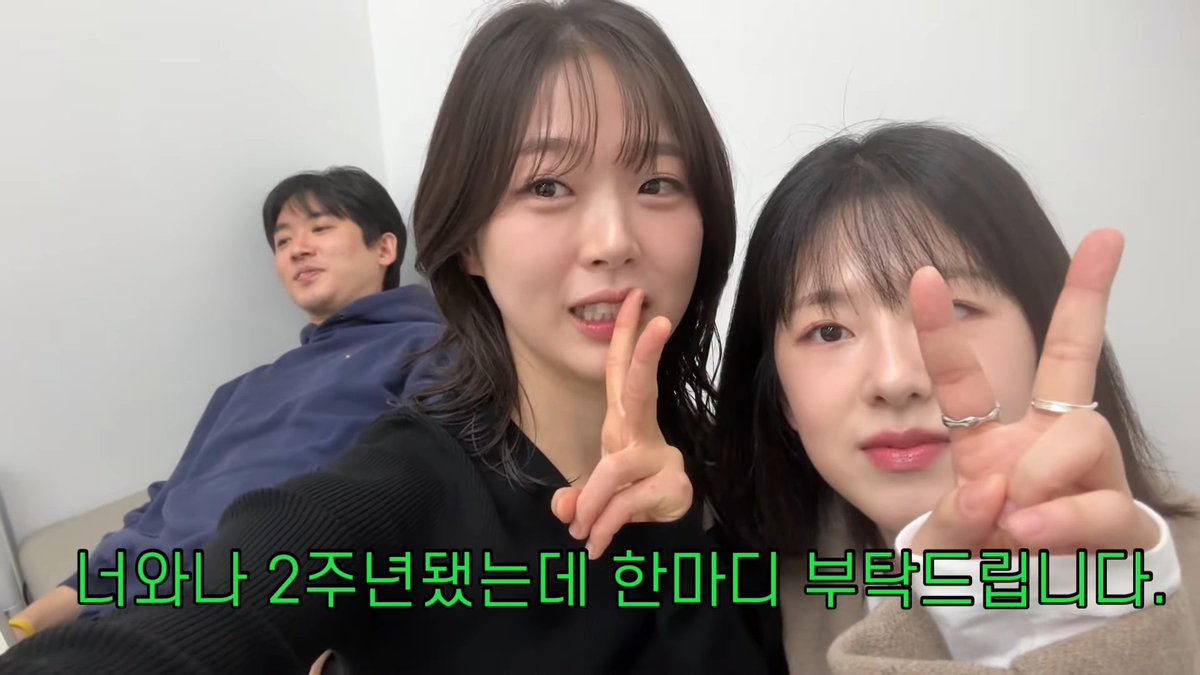 배우들블랙핑크같애
감독은?  감독은그냥시민