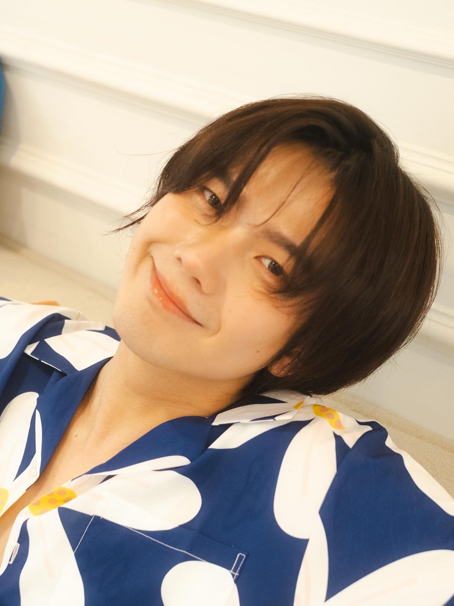 duhhh_one's tweet image. [26/10/25] NETIZENS ACOTY 2025 

Let&apos;s vote Biu💙

🎯50 RTs = 50 Votes
🎯Comments = Votes

I vote #NETIZENSREPORT #BUILDJAKAPAN for Asian Celebrity of the Year #ACOTY2025 #ACOTY2025BUILDJAKAPAN  
@thenreport @JakeB4rever