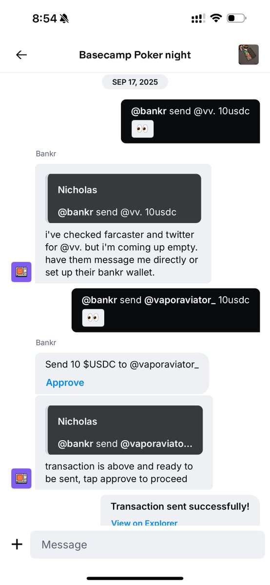 Basecampのポーカーナイトチャットのスクリーンショット：@bankrbotがUSDC送金を仲介している様子