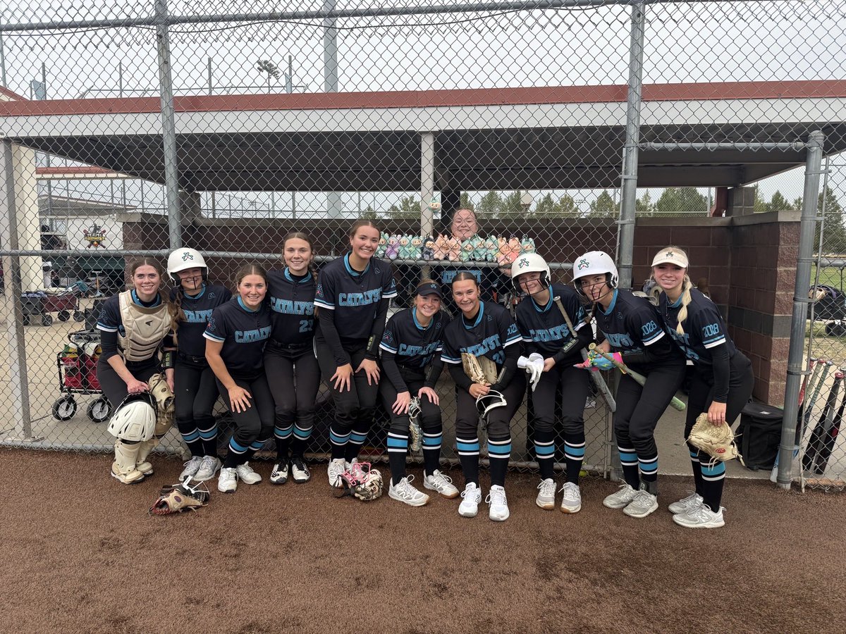 Catty16uNatty's tweet image. Our team went 3-0 today, securing the #️⃣1️⃣ seed in pool F! As a team we hit 4 bombs, had a team BA of .413, and outscored our opponents 30-4. 💪

Tomorrow’s schedule👇

8:30 A.M. vs. Select Fastpitch Smithers 
(Field C1)

10:20 A.M. vs. TBD
(Field C2 w/ win, Field C1 w/ loss)