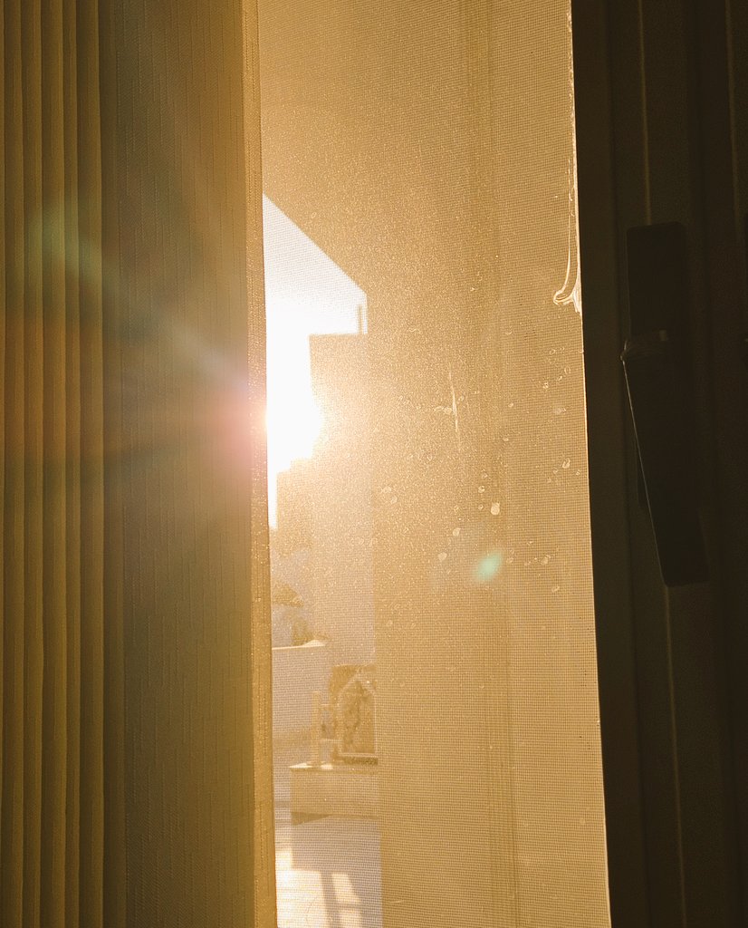 .. (اللَّهُمَّ ابْسُطْ عَلَيْنَا مِنْ بَرَكَاتِكَ وَرَحْمَتِكَ وَفَضْلِكَ وَرِزْقِكَ ، اللَّهُمَّ إِنِّي أَسْأَلُكَ النَّعِيمَ الْمُقِيمَ الَّذِي لَا يَحُولُ وَلَا يَزُولُ ، اللَّهُمَّ إِنِّي أَسْأَلُكَ النَّعِيمَ يَوْمَ الْعَيْلَةِ وَالْأَمْنَ يَوْمَ الْخَوْفِ) ..